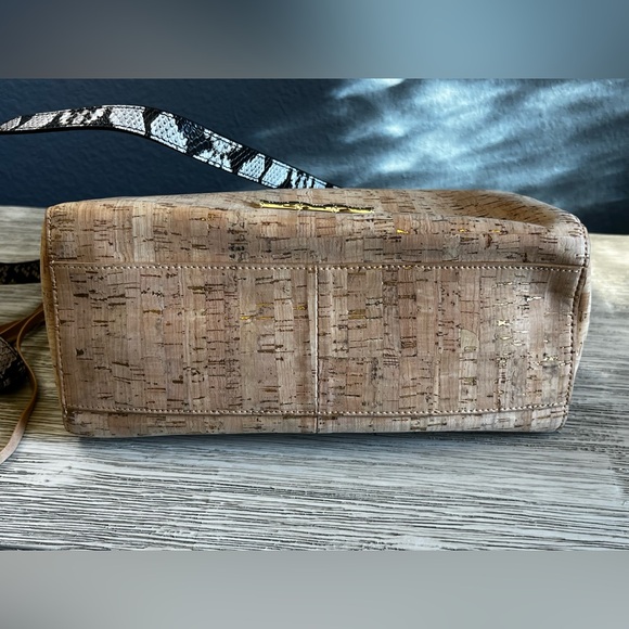 EXCELLENT CONDITION!!! Elaine Turner Snakeskin, Cork & Bamboo Shoulder Bag - Picture 4 of 11